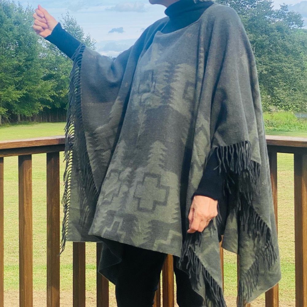 Ralph Lauren Gray Patterned Cape with Fringe